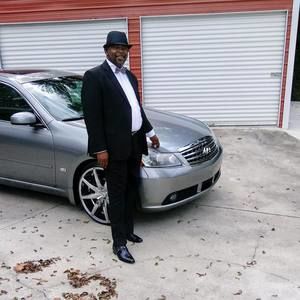 Meet your Posher, Roni